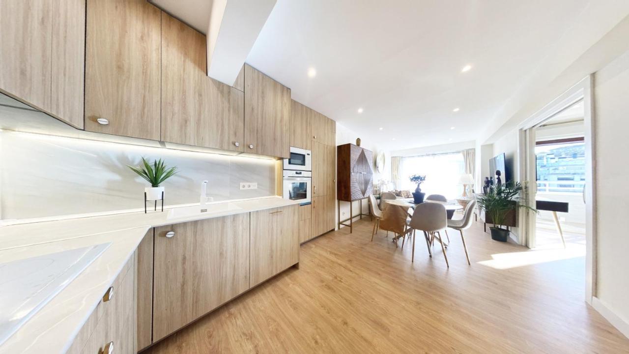 Miramar Luxurious Flat, 3 Double Rooms, Free Parking, Terrace, Completely New 圣塞瓦斯蒂安 外观 照片
