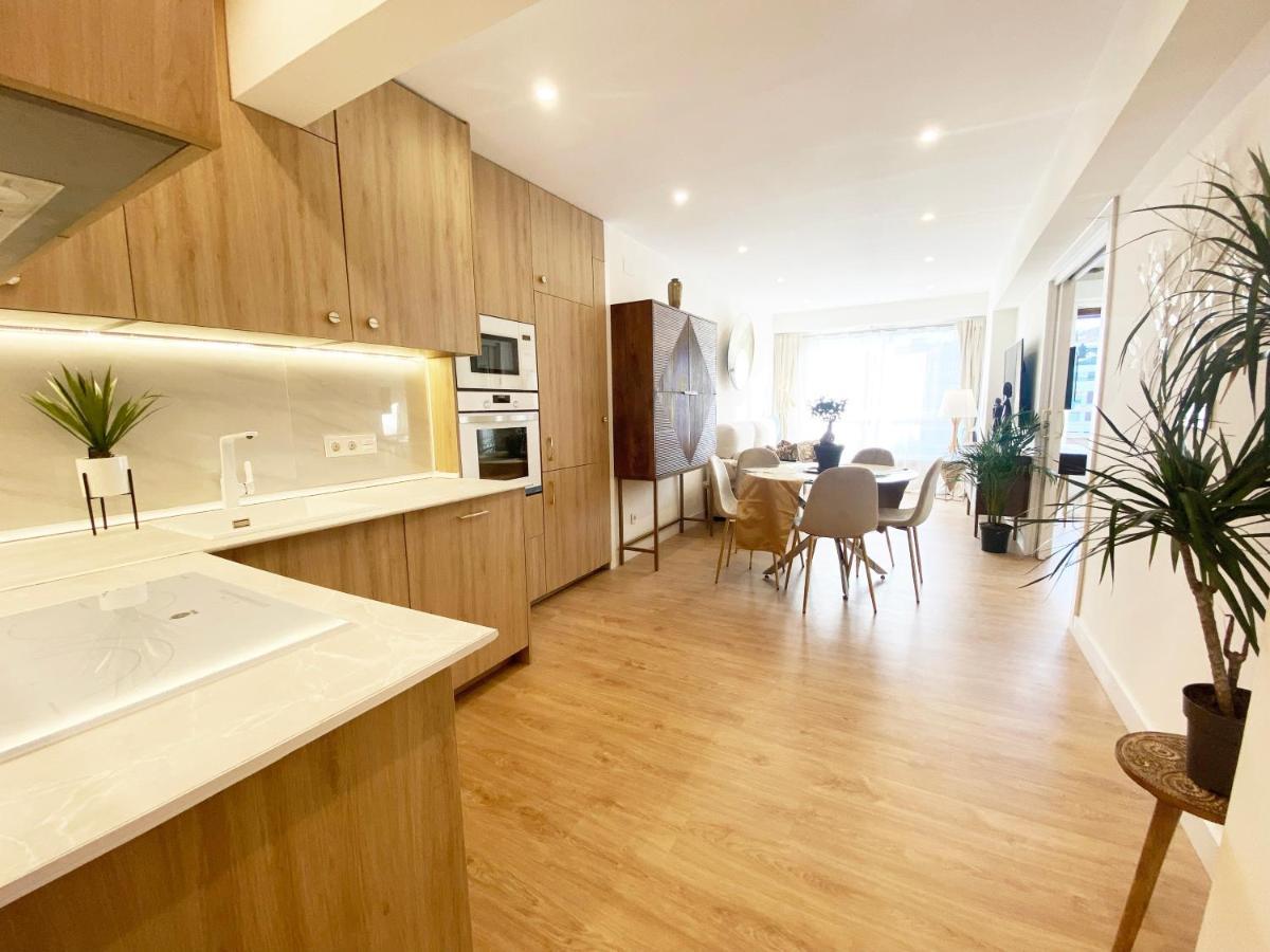 Miramar Luxurious Flat, 3 Double Rooms, Free Parking, Terrace, Completely New 圣塞瓦斯蒂安 外观 照片