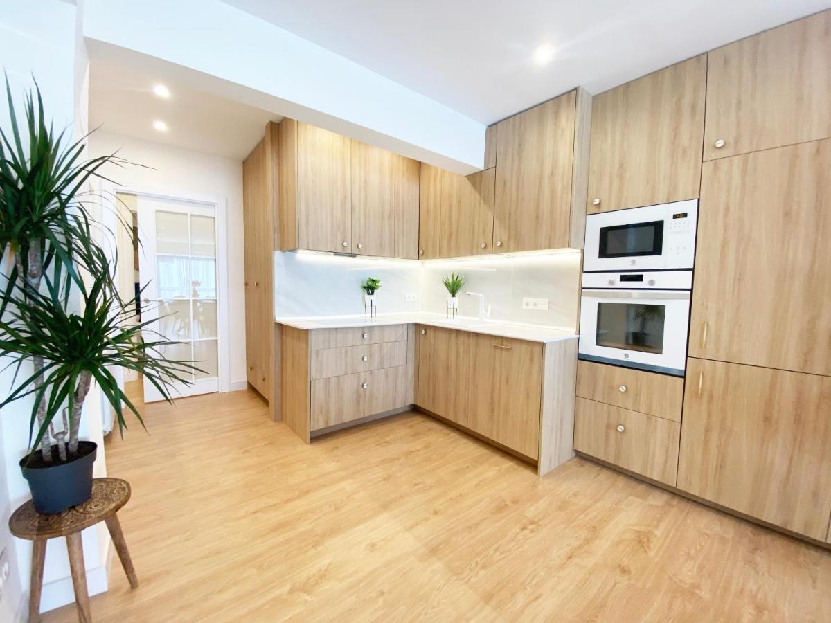 Miramar Luxurious Flat, 3 Double Rooms, Free Parking, Terrace, Completely New 圣塞瓦斯蒂安 外观 照片